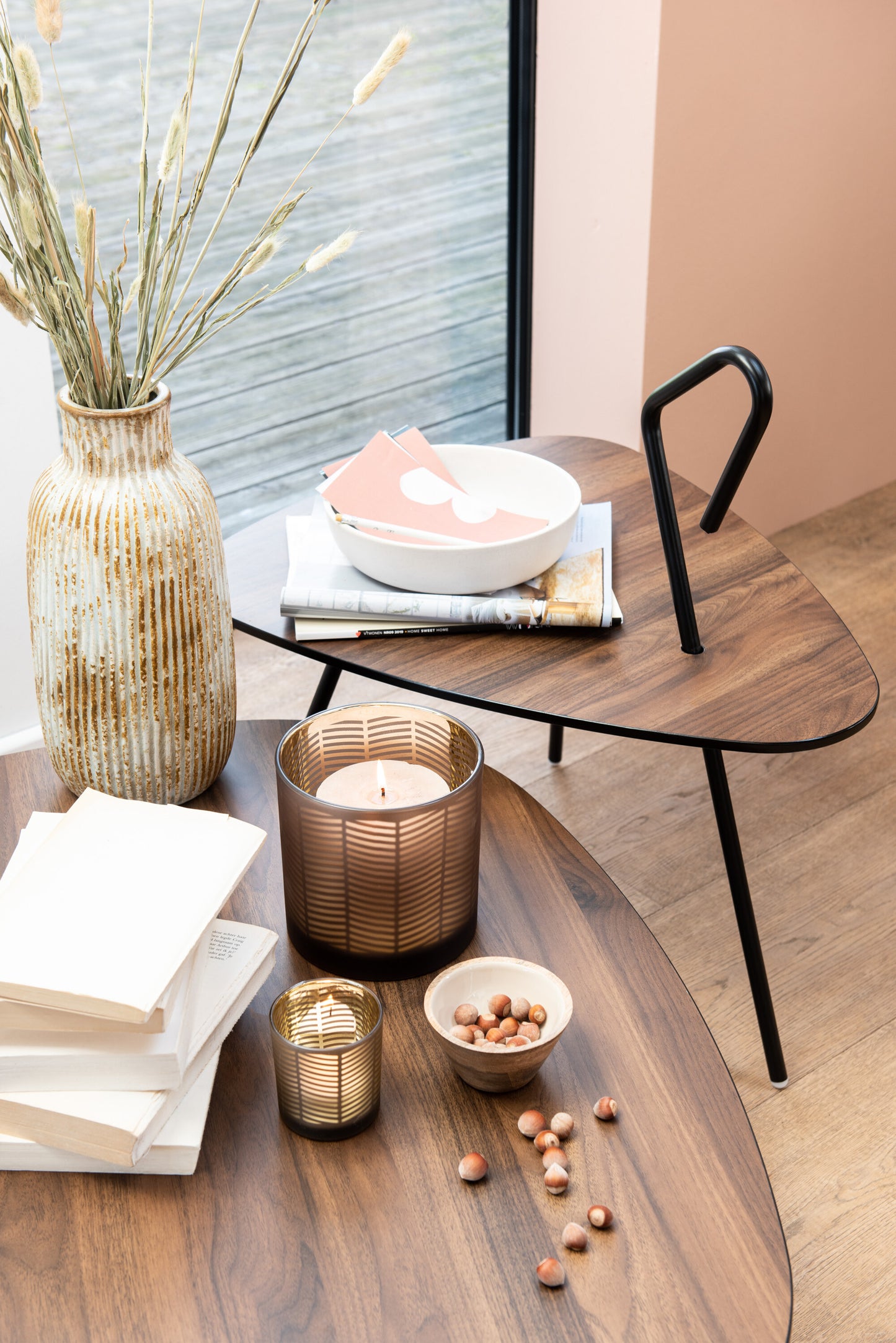 Table De Salon Arrondie Triangulaire Bois Tea Tree Marron